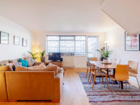 Pass the Keys Lovely 3-bedroom condo with patio